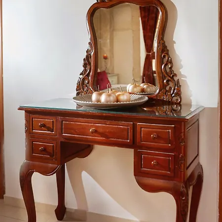 Archontiko Old Town 4* レティムノ