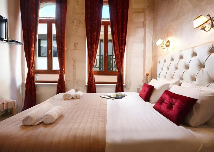 Archontiko Old Town 4*